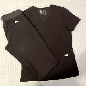 Figs scrub set